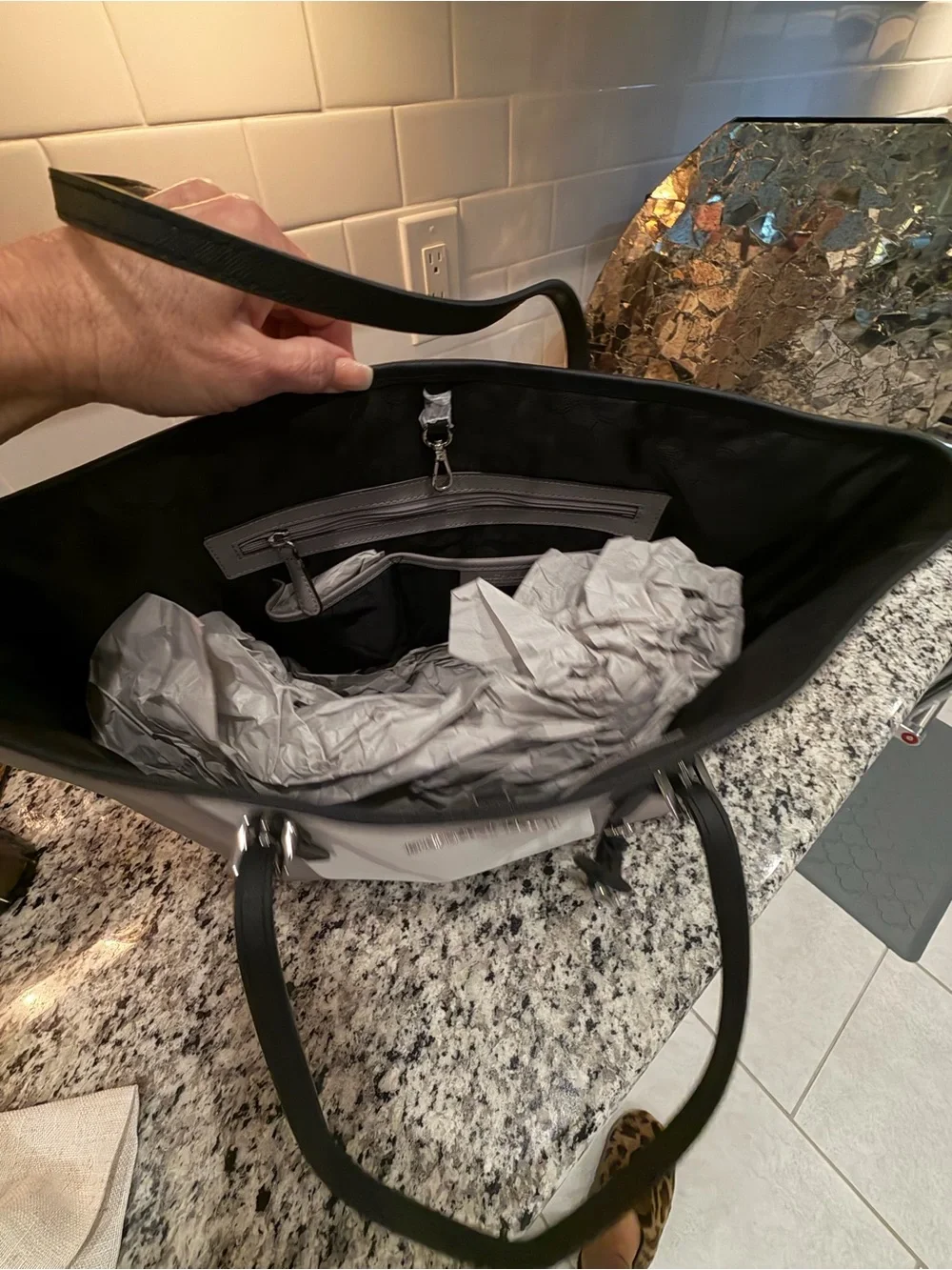 Michael Kors tote NWT - Picture 4 of 5